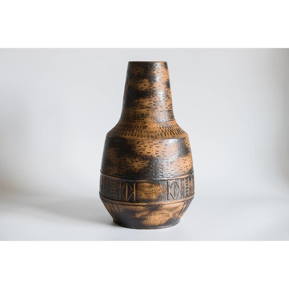 Large Brown Brutalist Terra Cotta Vase in Excellent Condition 14" High - Picture 5 of 10